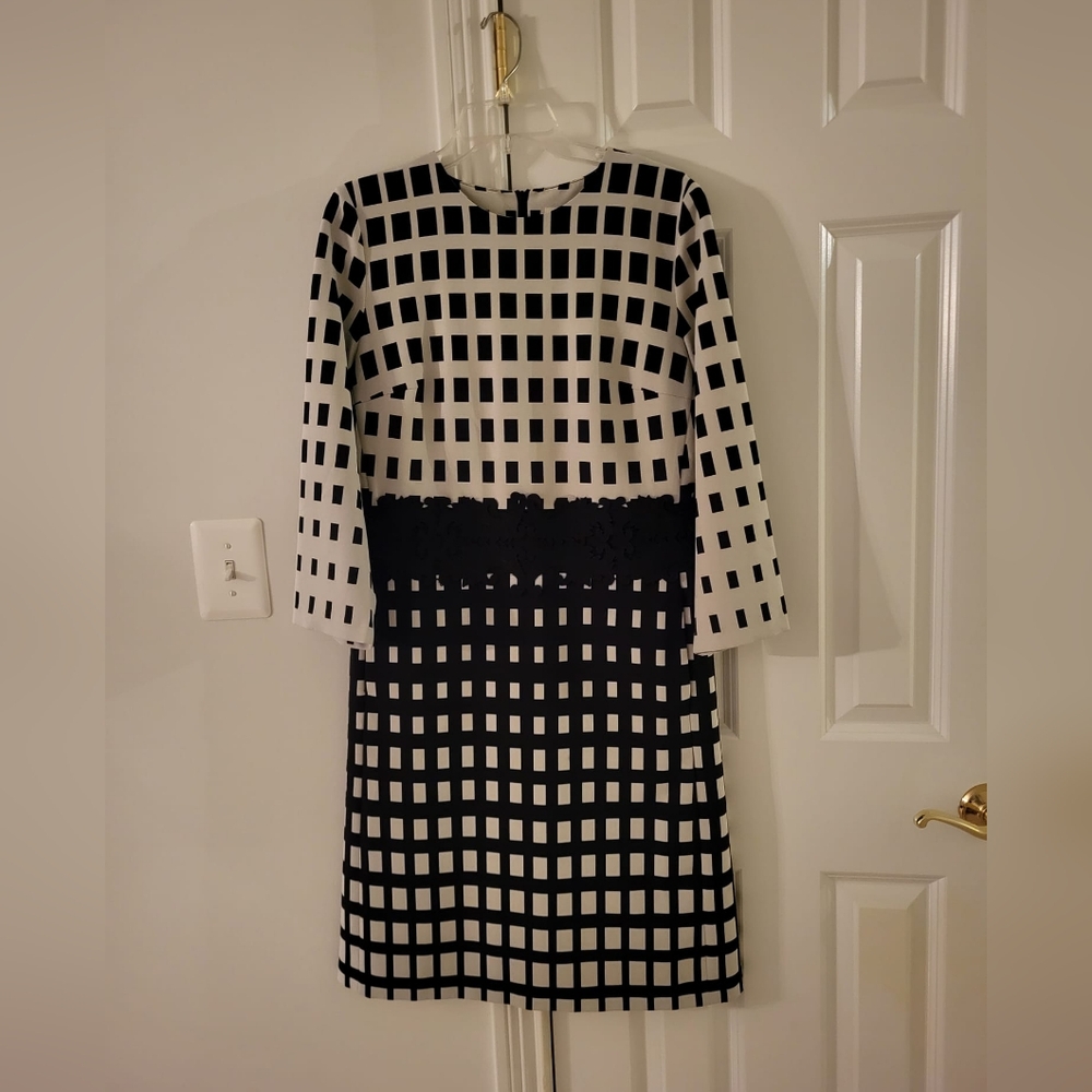 Elegant Monochrome Grid 3/4 Sleeve Dress